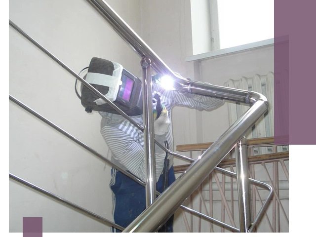 Монтаж перил и ограждений качественно в Белебее