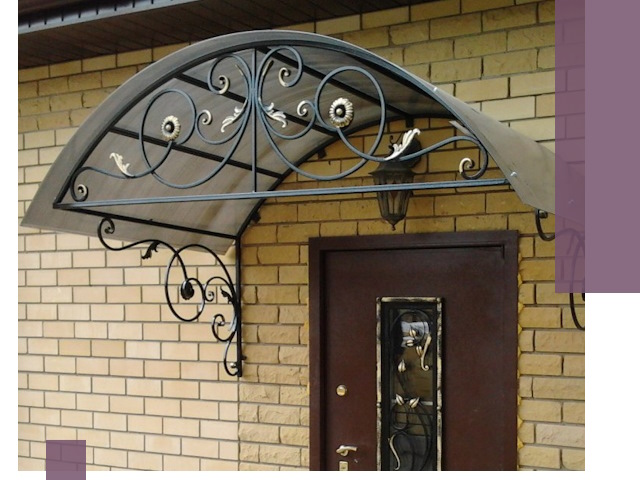 Изготовление козырьков из металла под ключ в Белебее