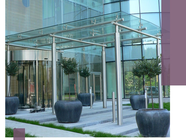 Навесы из стекла на заказ в Белебее — монтаж и установка